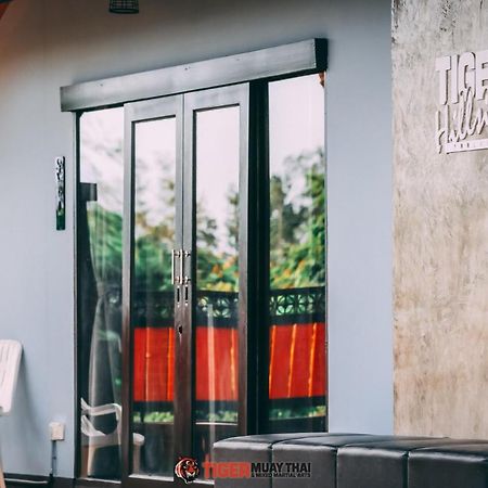 Tiger Hillside Hotell Phuket Exteriör bild